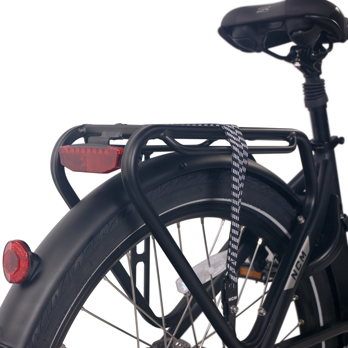NCM T7 Trekking E-Bike, 250W, 48V 19Ah 912Wh Battery
